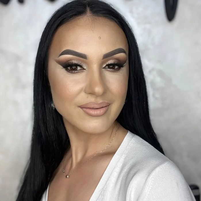 Manichiura _ pedichiura si make up