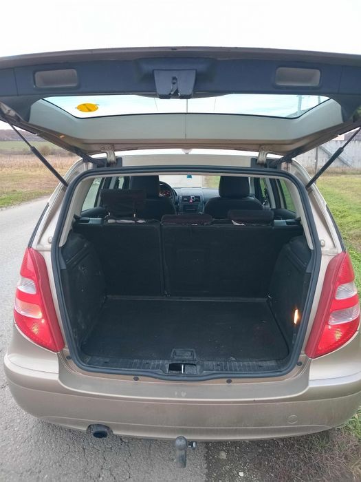 Vand sau Schimb Mercedes Benz A180