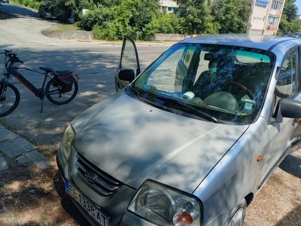 Продавам Хюндай Атос