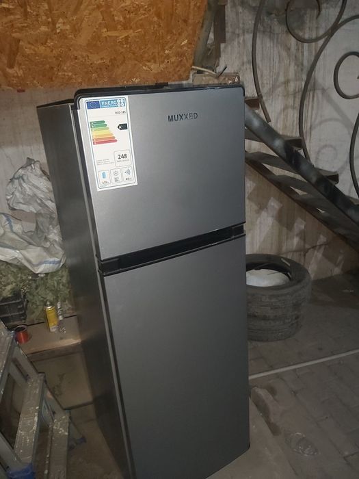 Холодильник срочна продам
