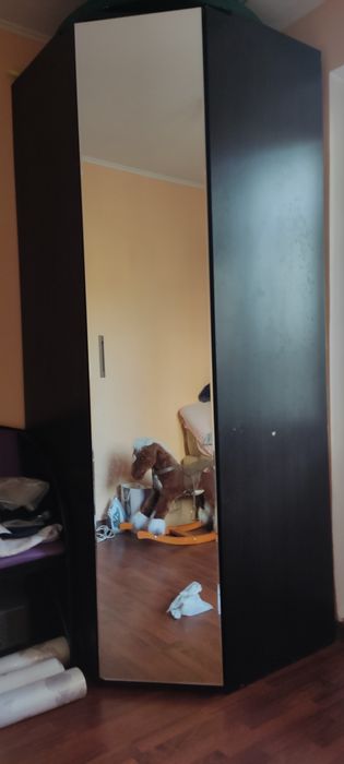 Продам шкаф угловой