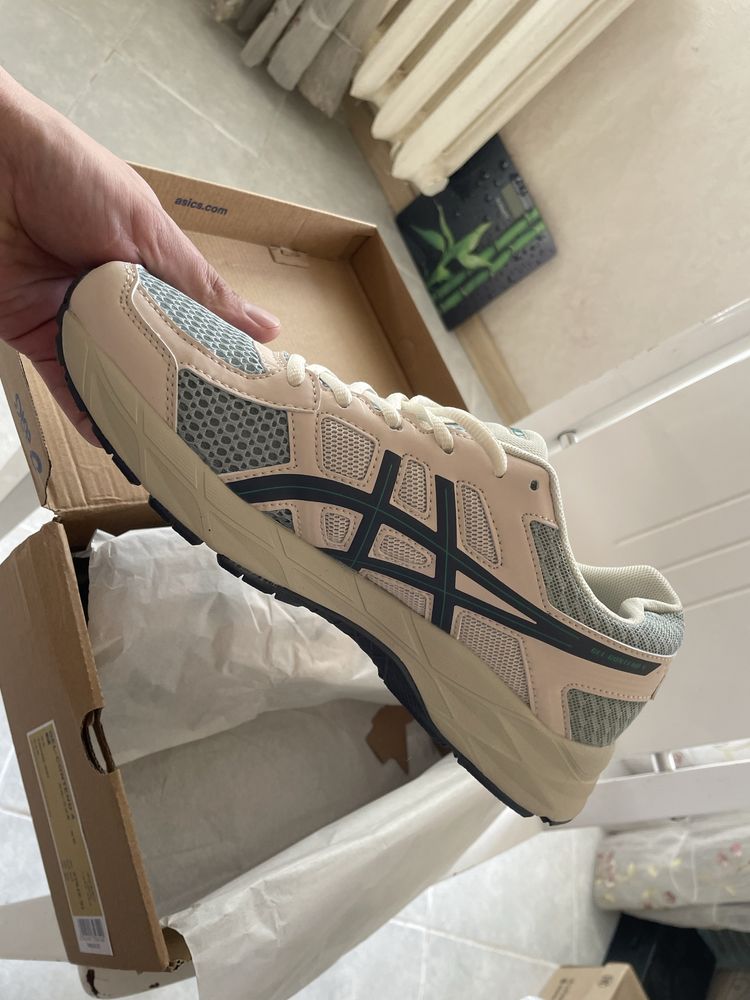 Кроссовки Asics, размер 42,5