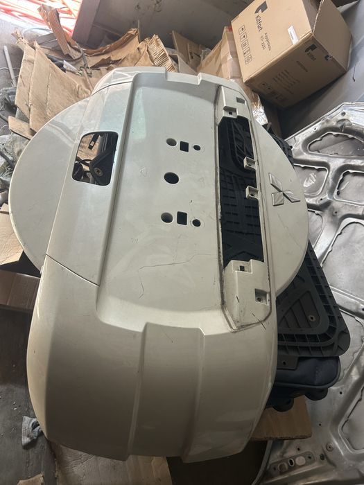 Калитка на запаску pajero 4