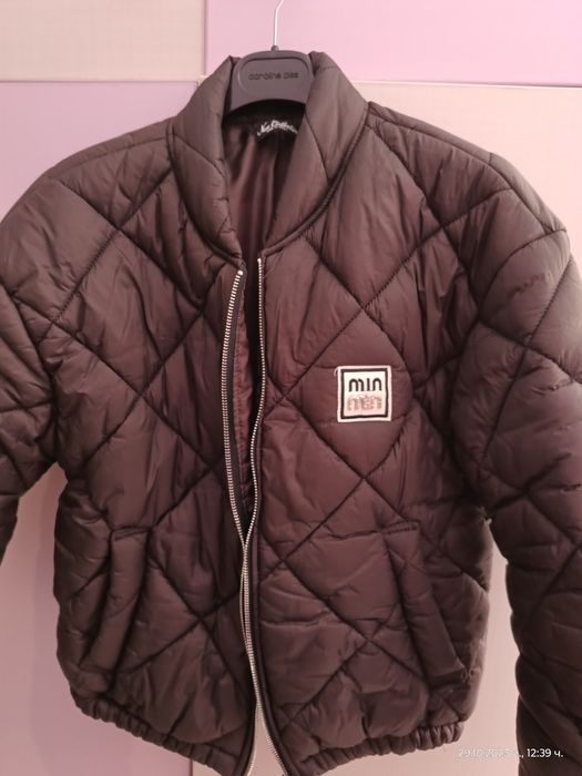 Дамско яке тип бомбър