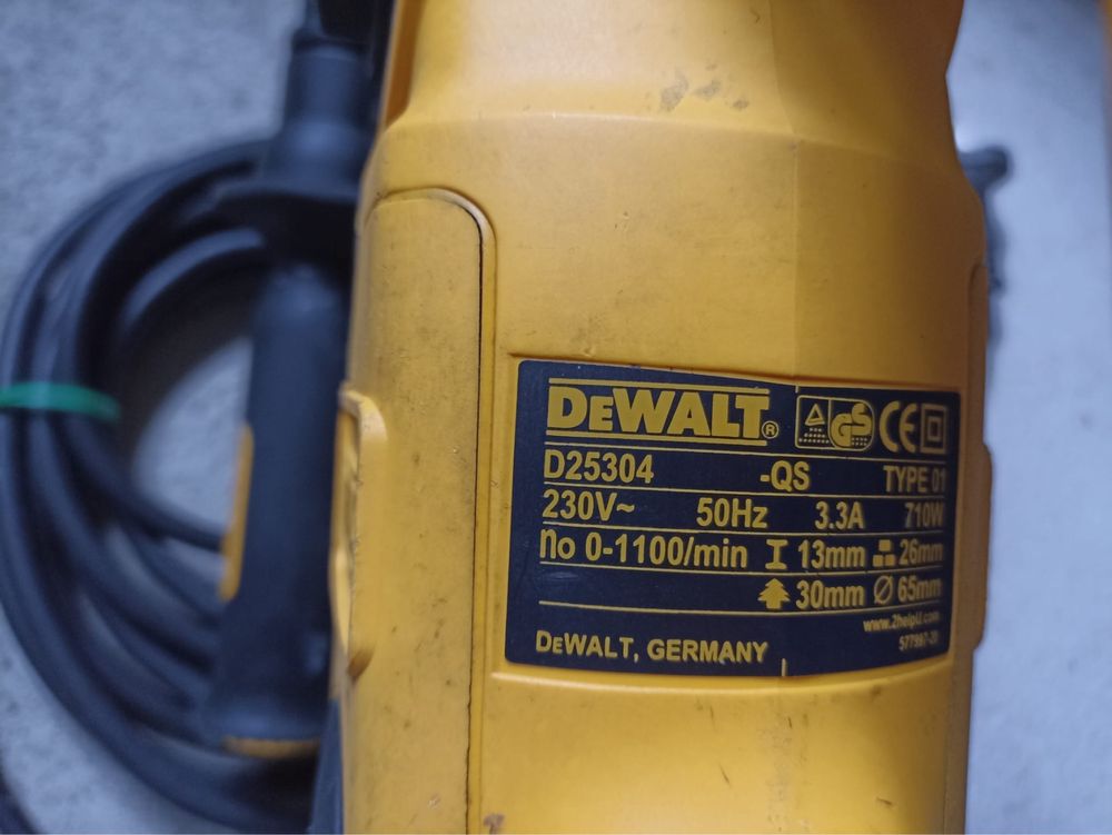D25304, cu 3 functii (drill,percutie & combinate), original-DeWALT.
