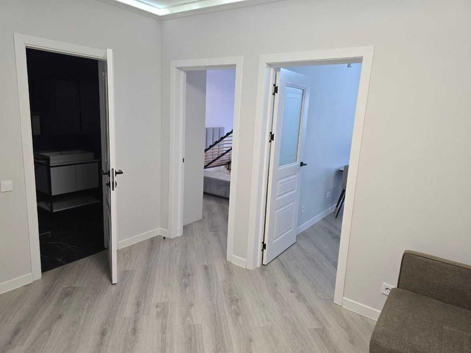 Дава се под наем Двустаен апартамент в София, Надежда 2 - 50 кв.м за 350 € - Снимка #2