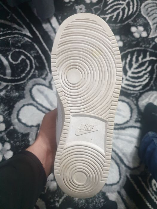 Vand bascheți Nike   mărimea 41