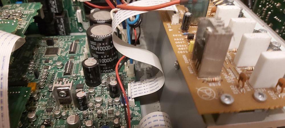 Vând amplificator de sistem TOA VM-2240