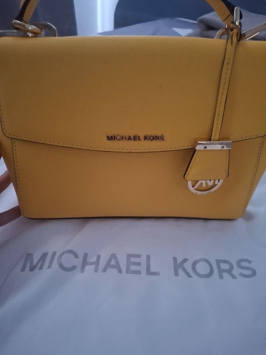 Poșetă Michael Kors,  purtata o singură dată, stare impecabila, 25 cm