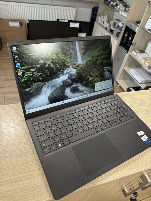 DELL Inspiron 15 3520, Intel Core i5-1235U