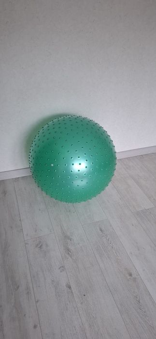 Продам фитбол в отличном состояни