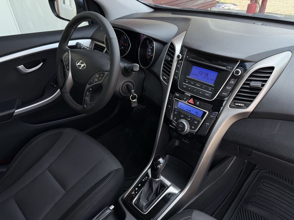 Hyundai i30 Cutie Automata, 10/2013 1.6 CRDi 128cp Euro5, Climatronic