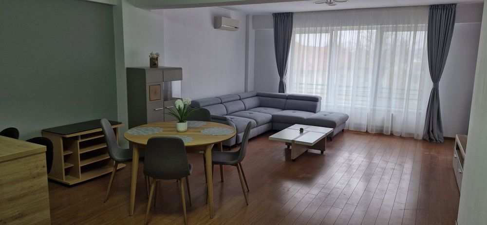 Închiriez Apartament cu 2 camere in LUCEAFĂRUL Oradea langa Hotel RAMA