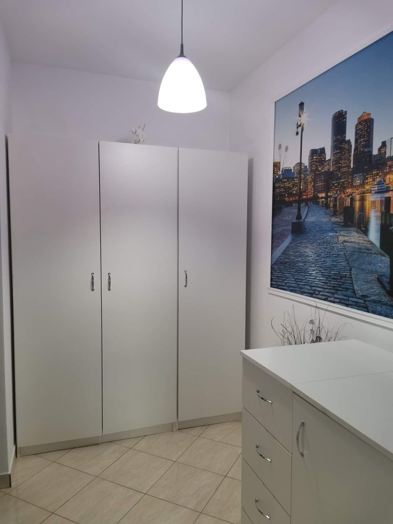 Apartament de vânzare , cu douā camere  complet mobilat