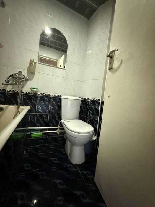 Коракамиш 1 хона сотилади яхши ремонт кириб яшашга таййор