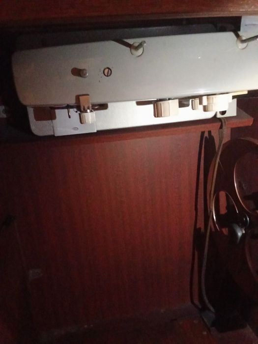 Швейная машинка ножная