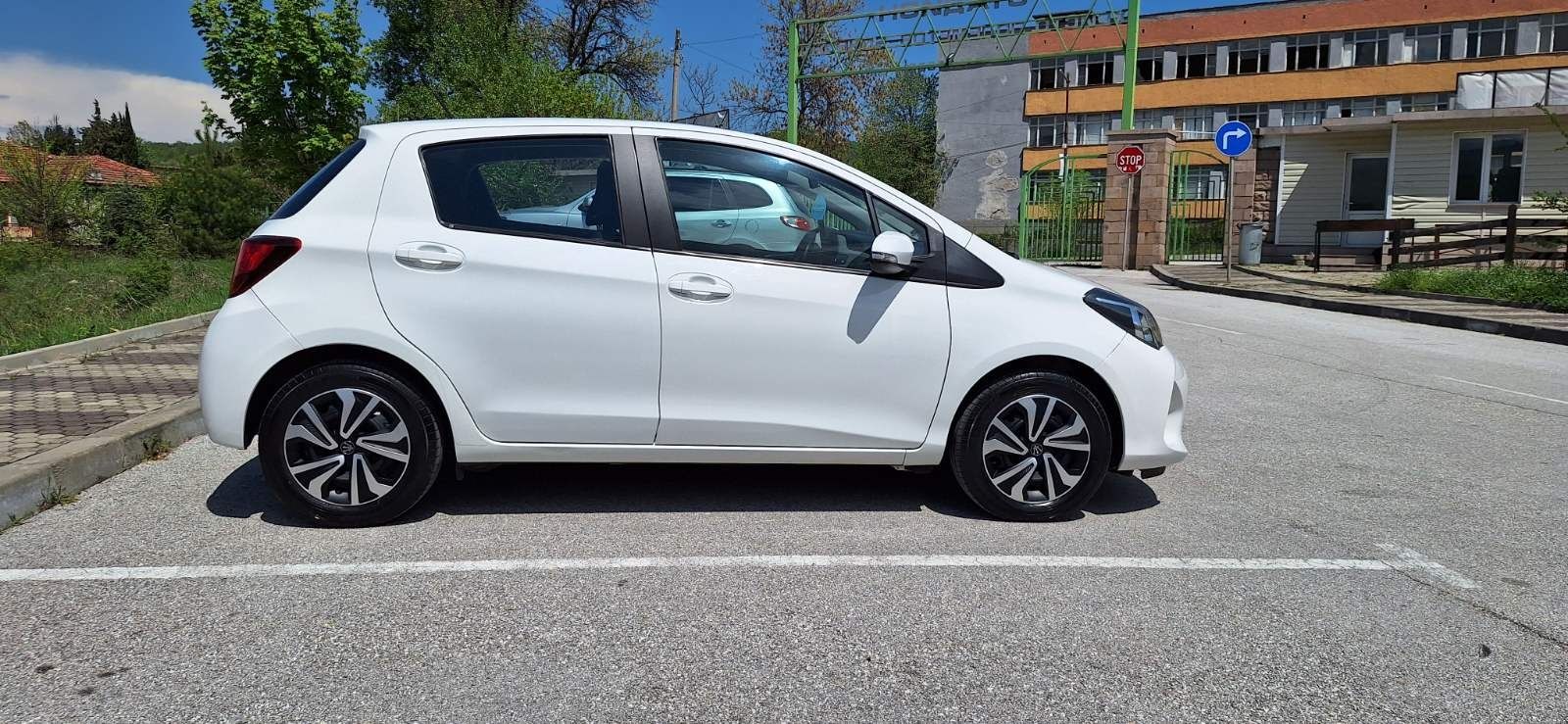 Toyota Yaris 1.33VVT 2016г Бензин 6 скорости!