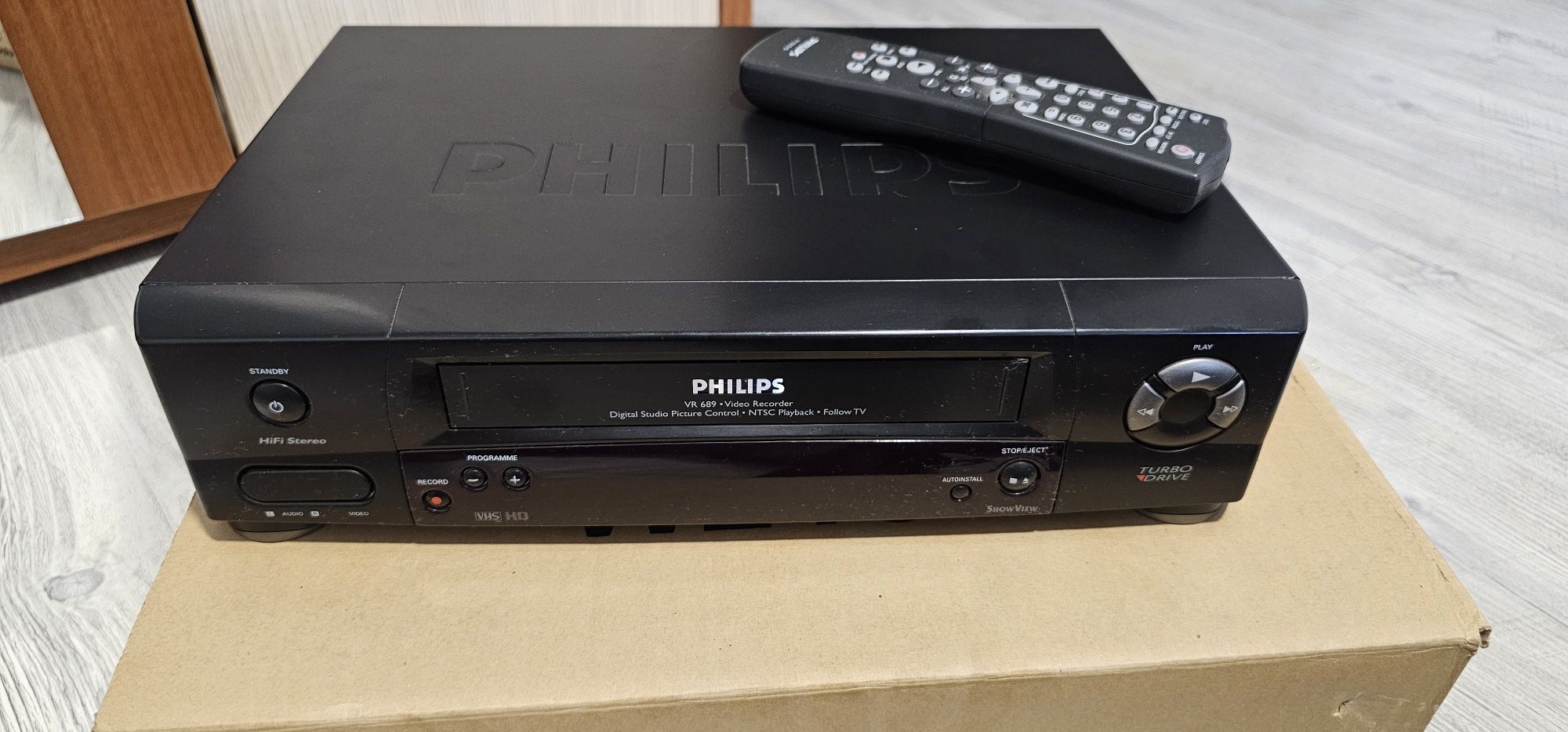 Videorecorder Philips VR689 + telecomanda