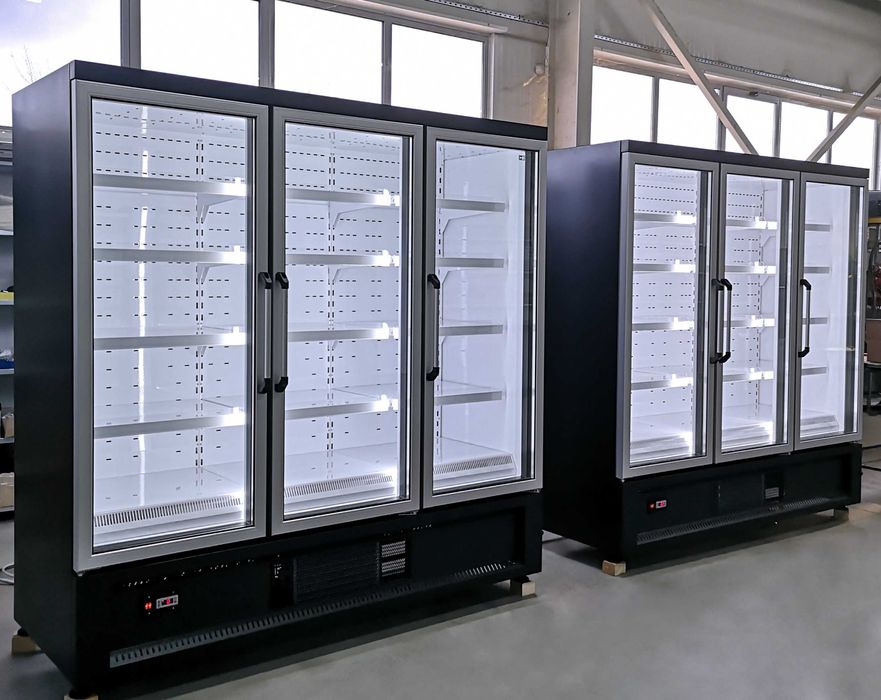 Вертикална плюсова хладилна витрина 2000х760х2000мм.