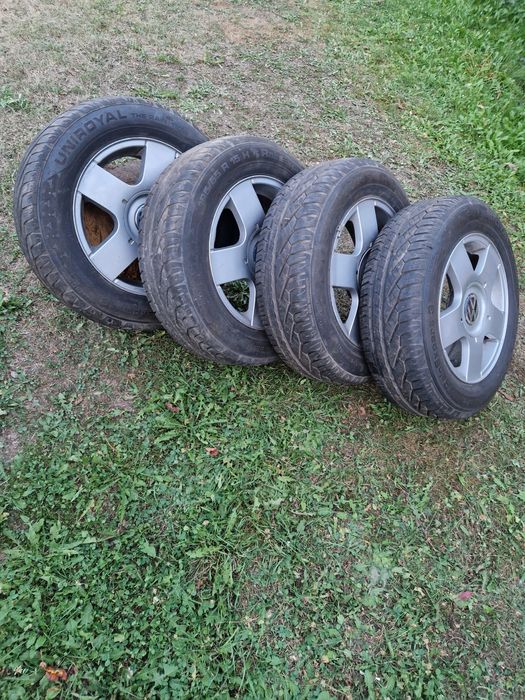Jante Aliaj (cu anvelope VARA 195/65/ R15 )Volkswagen Passat Bora Golf