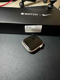 Apple Watch Nike 7, 45 mm Silver