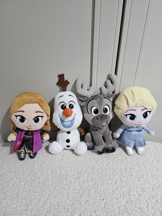 Set plusuri Frozen Elsa, Anna, OLaf, Sven