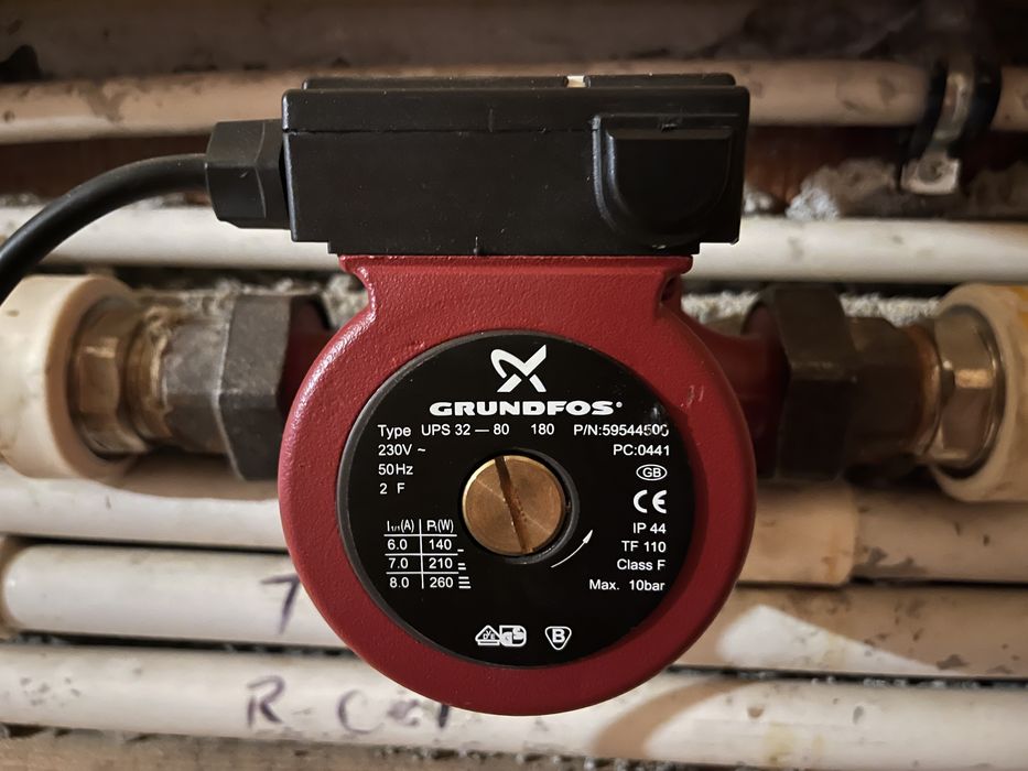 Pompa circulatie Grundfos Type UPS 32 - 80   120