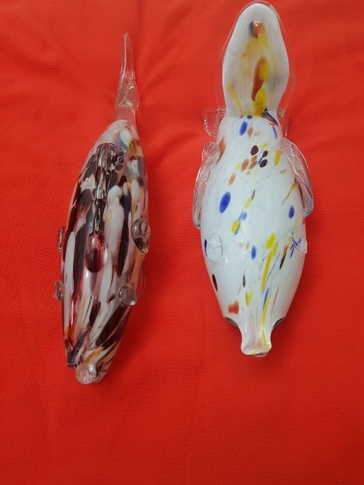 Bibelouri portelan din timpul comunismului.