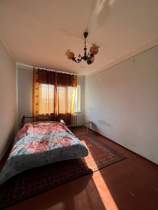 Qizlarga kvartira oila bilan turishga