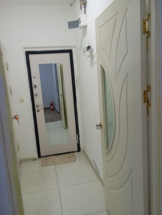 Продаются под офис 2их3 комната Чиланзар 6