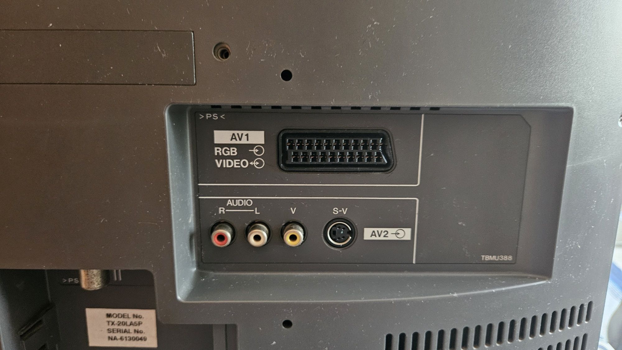 Телевизор Panasonic TX-20LA5P