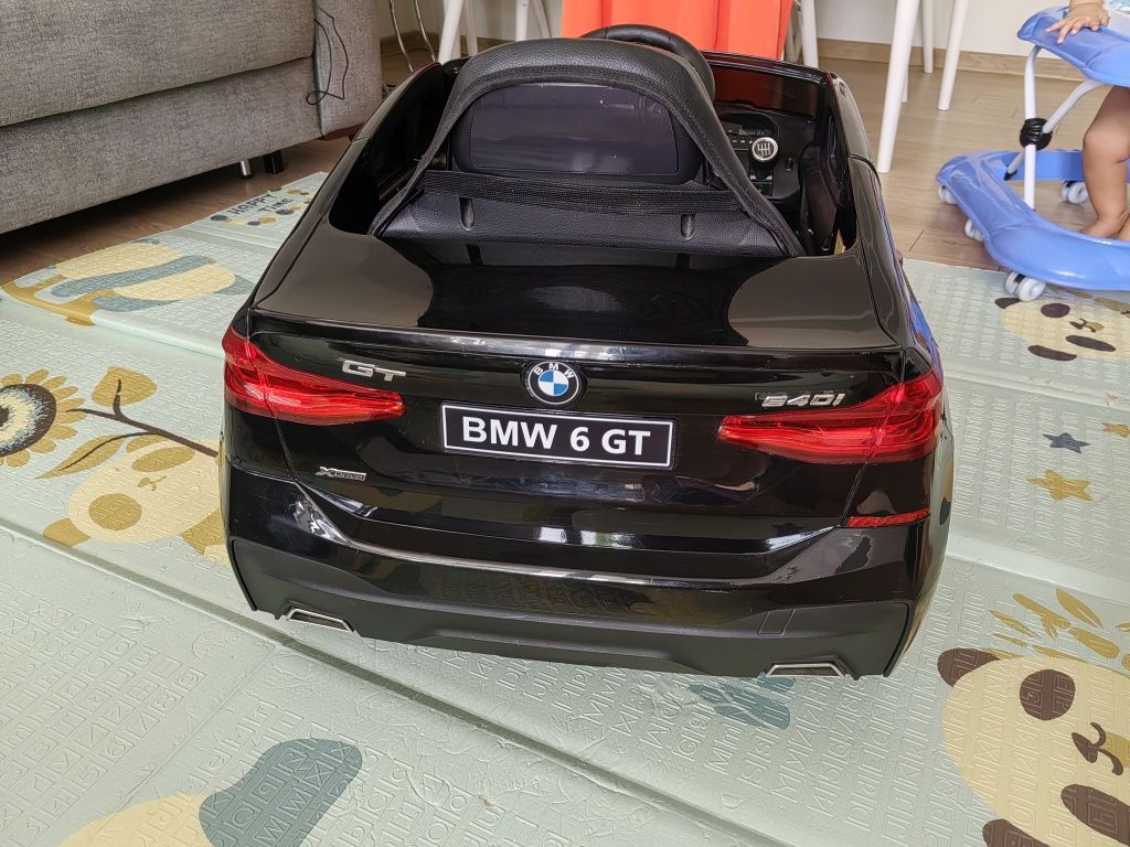 Акумулаторна кола BMW 6 GT,12V с меки гуми с кожена седалка
