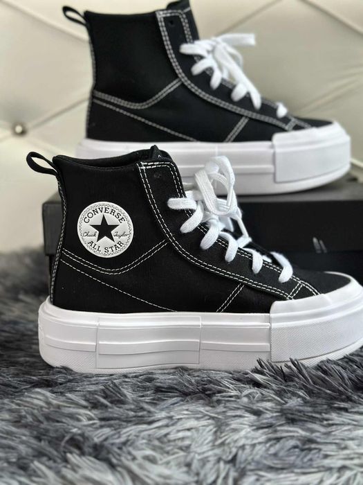 Converse marimea 36 potrivit pentru un 35