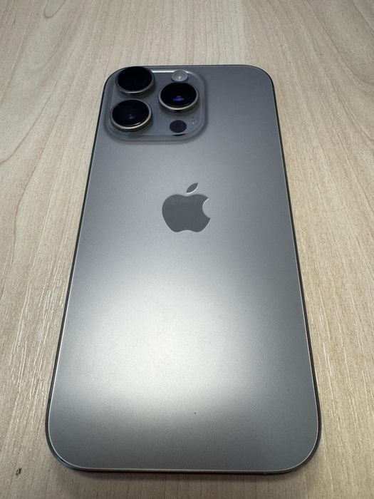 I phone 16 pro 256 gb