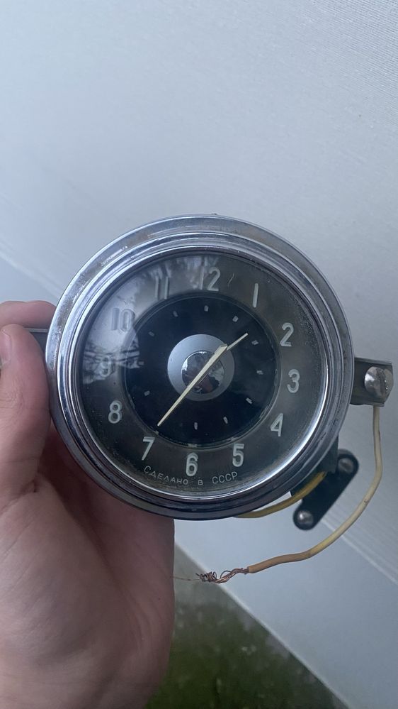 Газ 21 волга часы