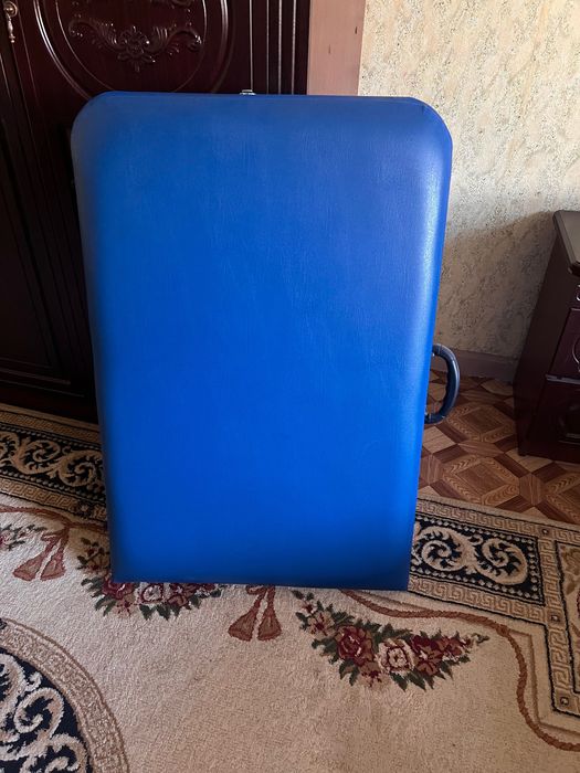 Массажный стол или косметологическая кушетка