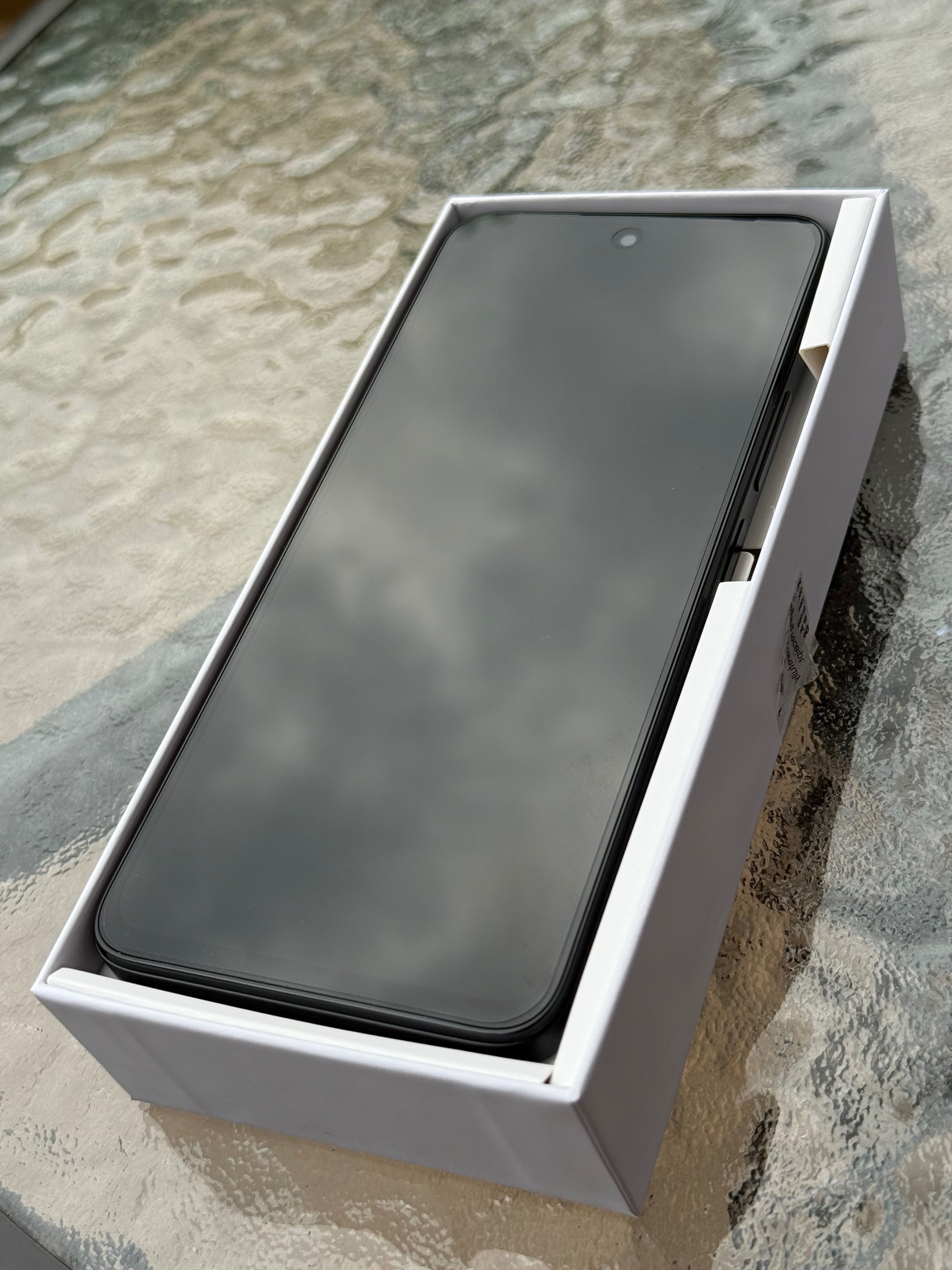 Чисто нов/Неупотребяван XIAOMI REDMI 13  128 GB, RAM 6 GB, 108+2 MP