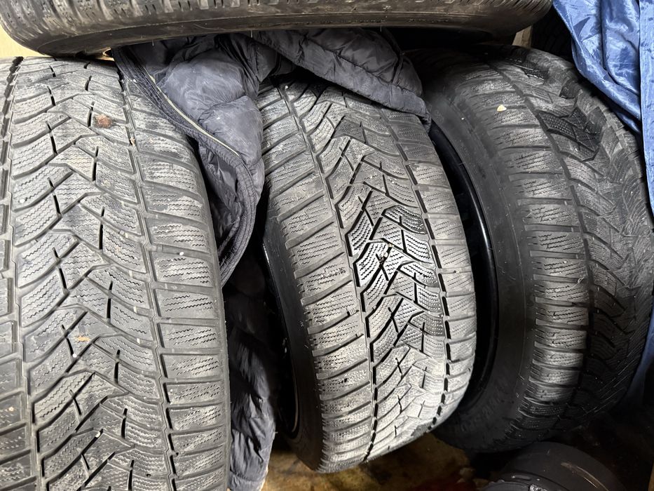 Зимни гуми  245 40 19 dunlop winter sport 5