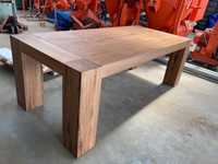 Masa din lemn masiv (stejar)
