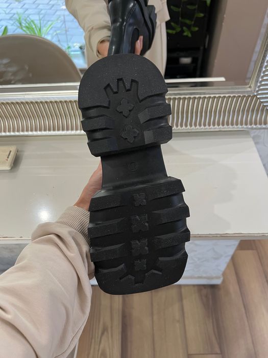 Нови боти 37 номер