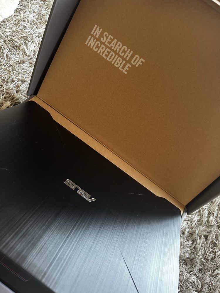 Laptop ASUS i5 gen 7 - 1TB hdd - 256 SSD - 8gb RAM