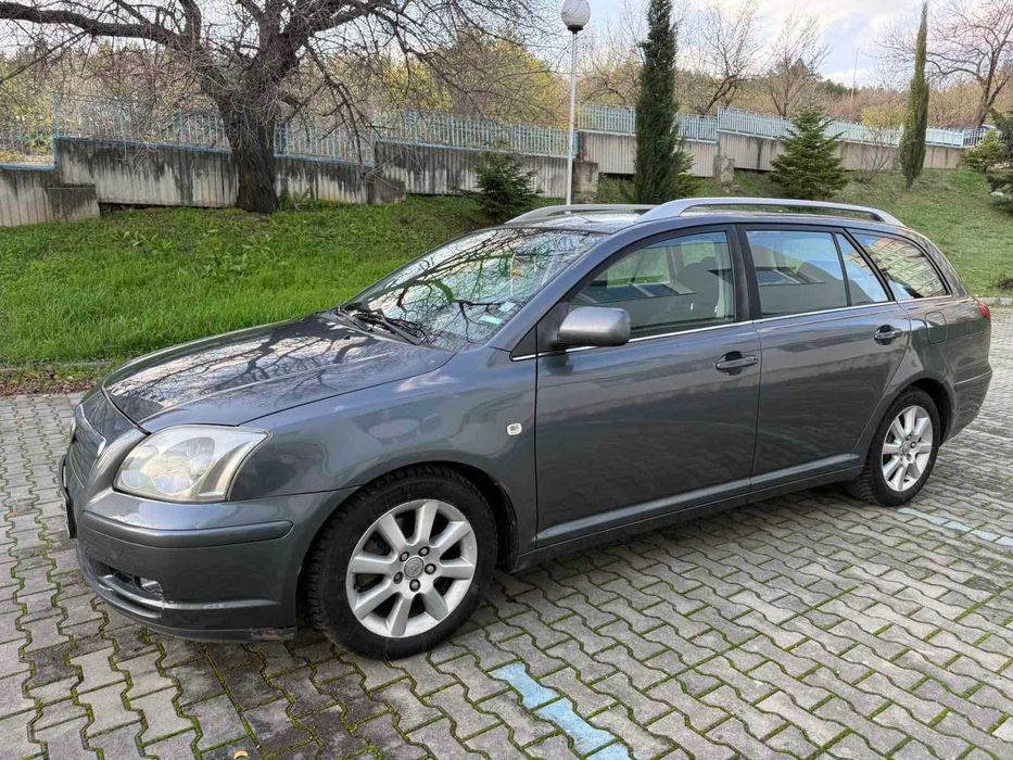 Toyota Avensis 2.2 dizel