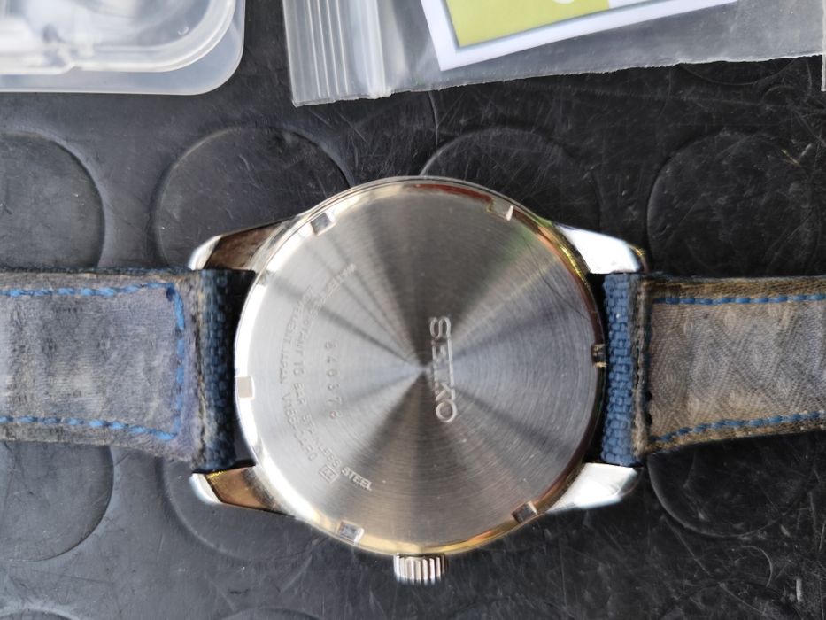 Часовник Seiko Solar