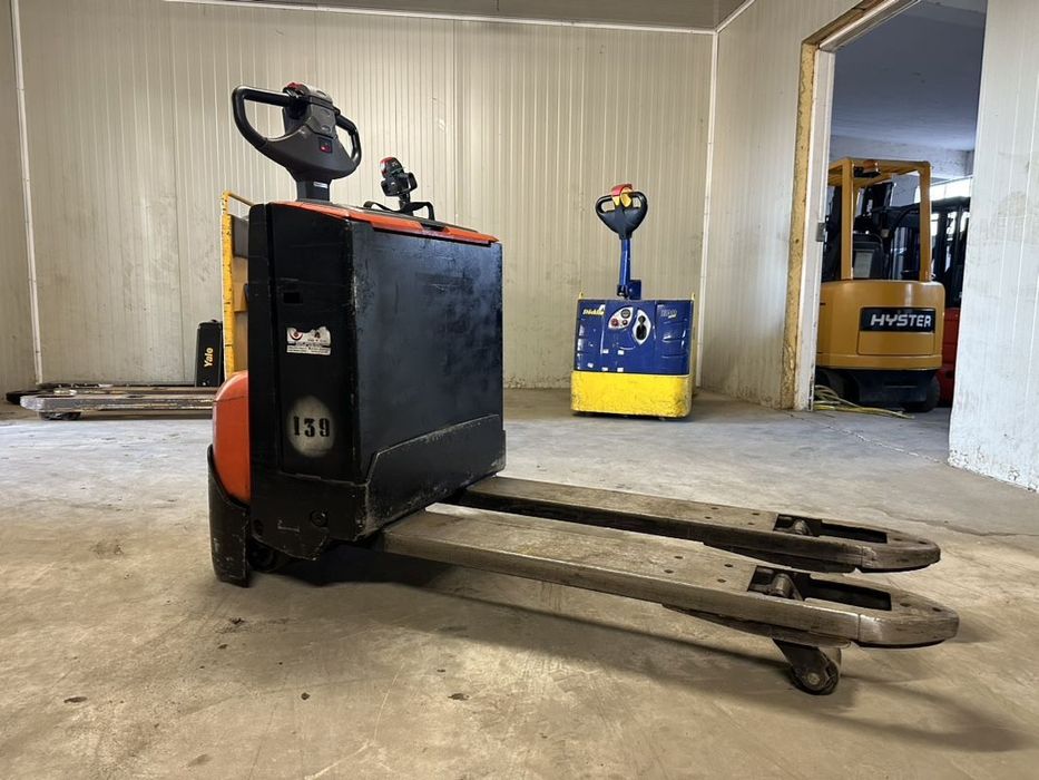 BT LWE 100 Transpaleta / liza electrica Bt 2 Tone