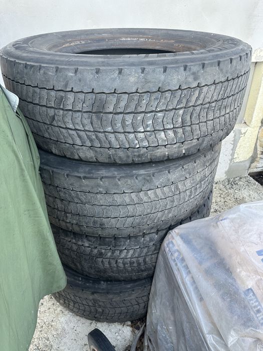 Anvelopa 315/60 r22.5 tractiune 1000 lei toate 4