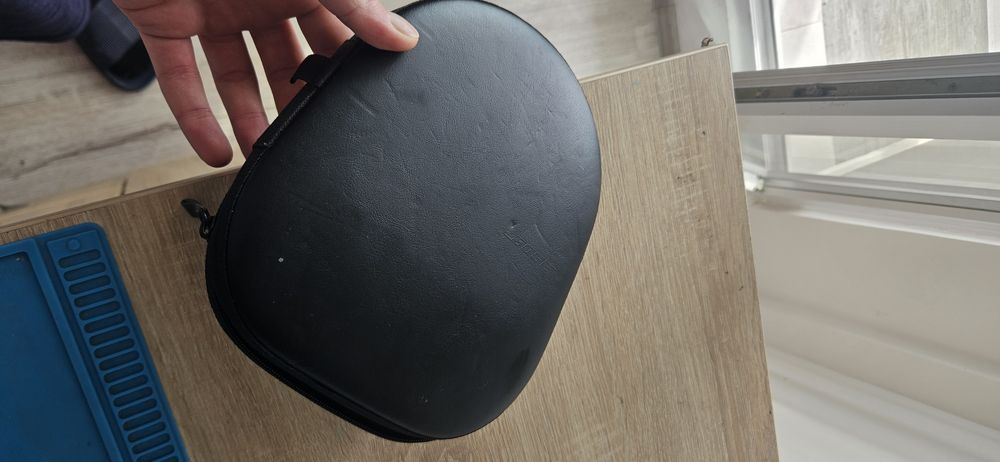 Bose Noise Cancelling 700