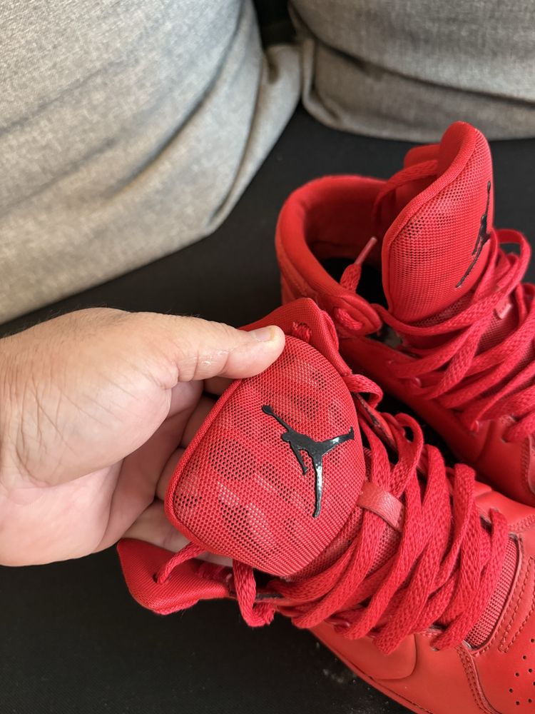 Adidasi originali Jordan