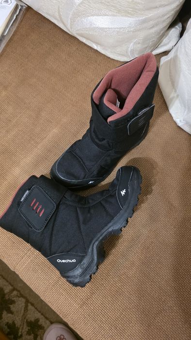 Ghete Decathlon nr 36(22.5cm) WATERPROOF