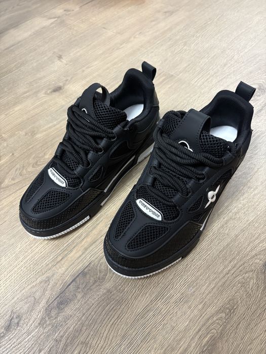 Louis Vuitton Skate Negrii