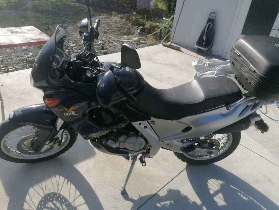 Vand sau schimb Aprilia pegaso 650 cu costum moto complet